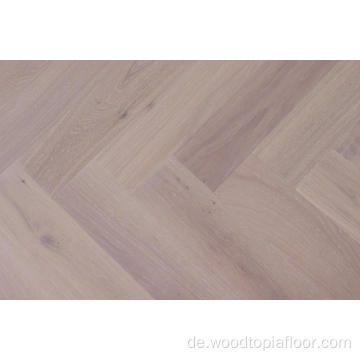 Neues Design natürlicher Farbe Eiche Fischgramm Engineered Flooring